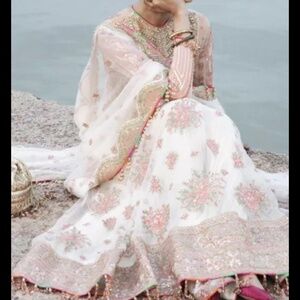 Pakistani designer Hussein rehar dress pre owned almost looks new